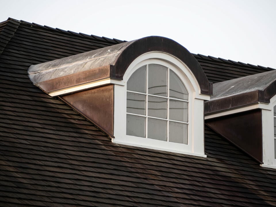 arched window-arched windows on dormers